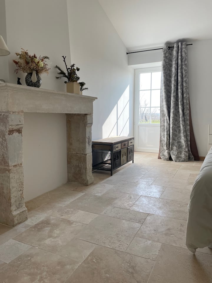 ห้องใหญ่