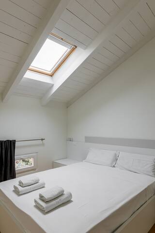 Casa Gini – Contemporary Apartment gallery image 5