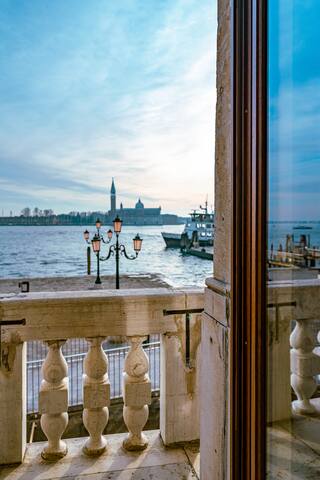 Ca’ Navagero Riva – Piano nobile gallery image 4