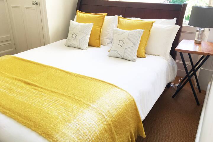 מיטת קינג סייז נוחה