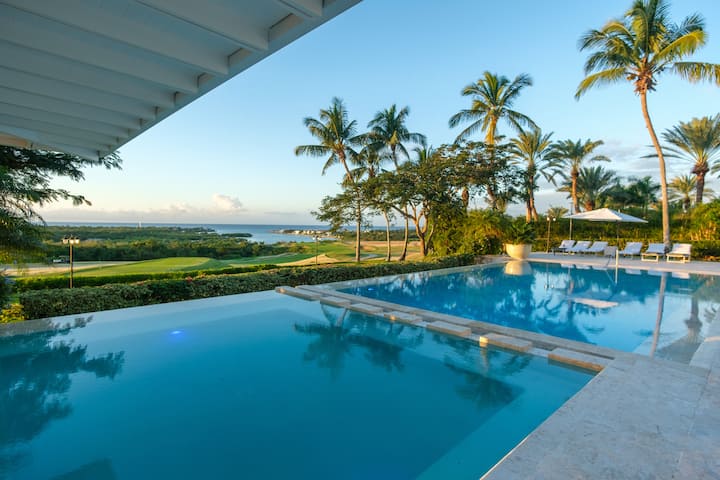 Villa Buenaventura, Golf And Ocean View. 22 Guests - La Romana