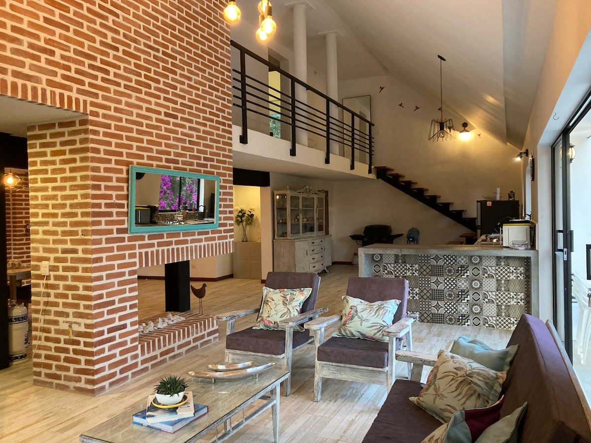 Ლუზით სავსე სივრცეები.