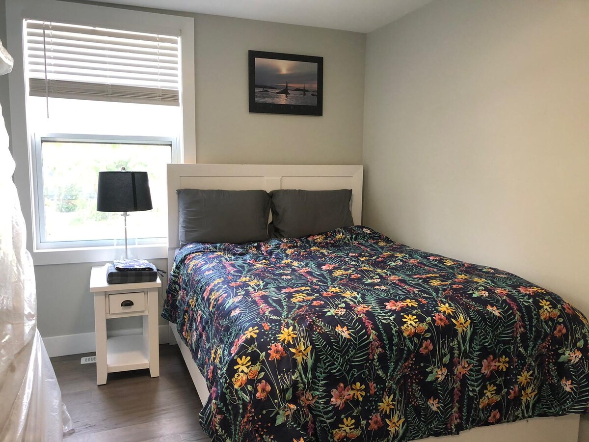 Bright and Airy LoftStyle Flats for Rent in Port Stanley, Ontario