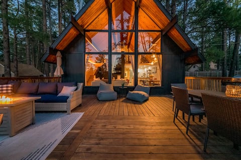 Popular Airbnb listing: Private A-Frame Cabin w/ Hot Tub #bigdeckenergy in Kachina Village