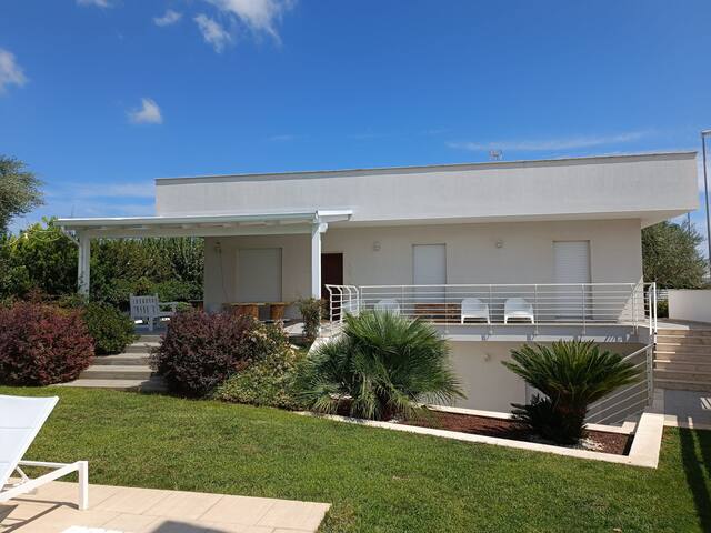 Villa Maderna azzurra gallery image 3