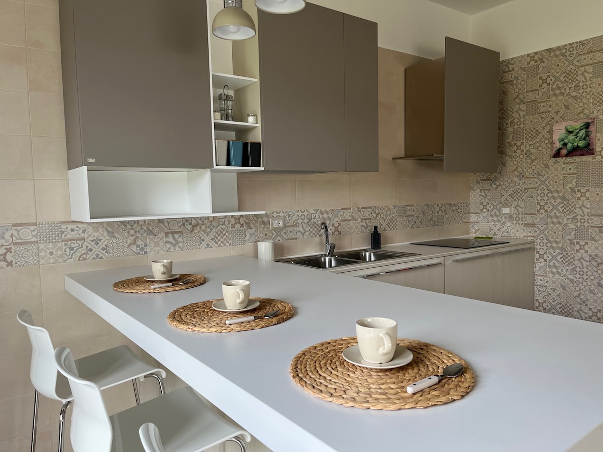 Top Airbnb: Villa Maderna azzurra à Mola Di Bari