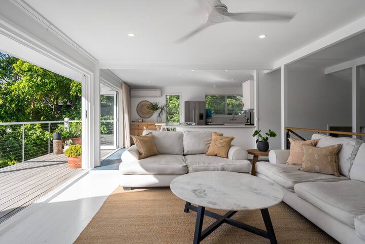 Sea View on Wategos gallery image 5