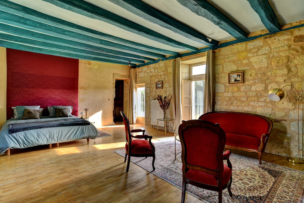 Gran habitación con salón privado 