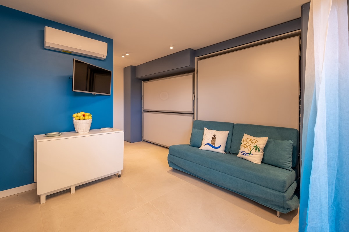 Popular Airbnb listing: THE TWO SUNS on the beach with a private balcony in Sanremo