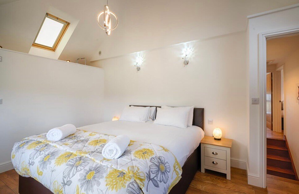 Суперкинг, главна спална соба со сопствена бања 