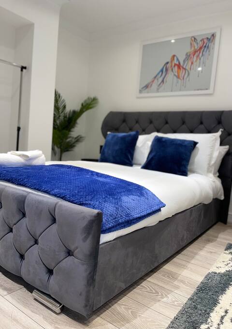 Successful Airbnb property: Stylish Cosy Studio Apartment in Cobham