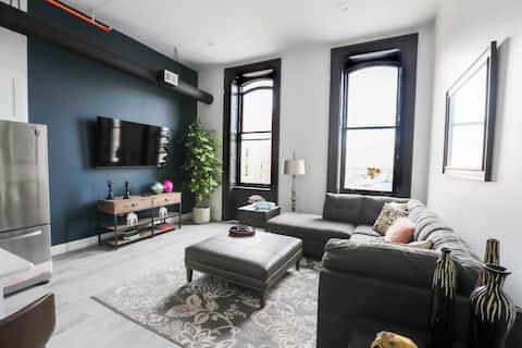 2B Stay at the Heart of Easton!