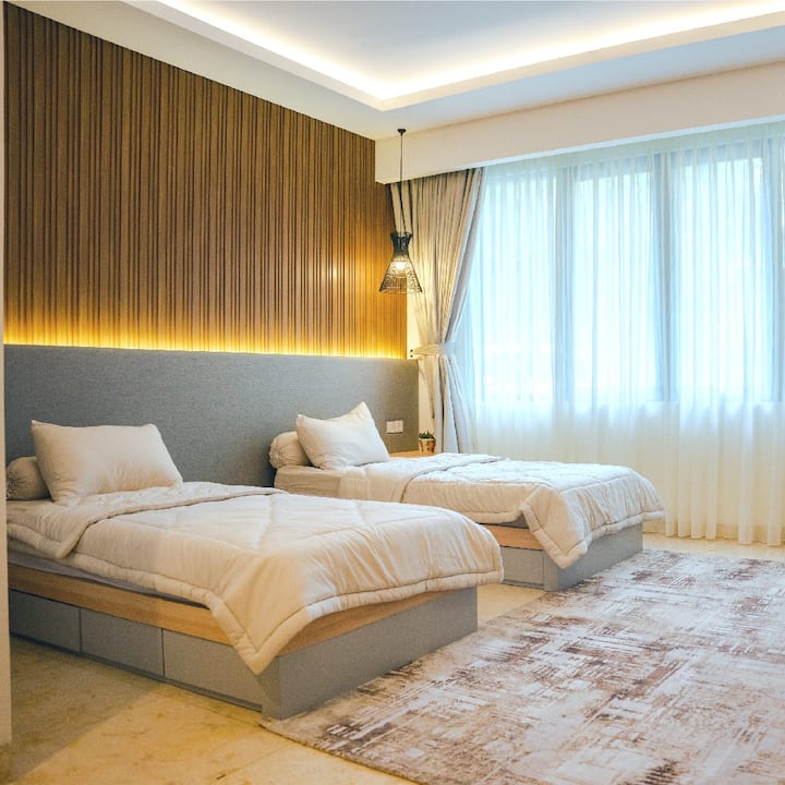 Стая Sirep - единично легло - 1 - ви етаж - изглед към пътя