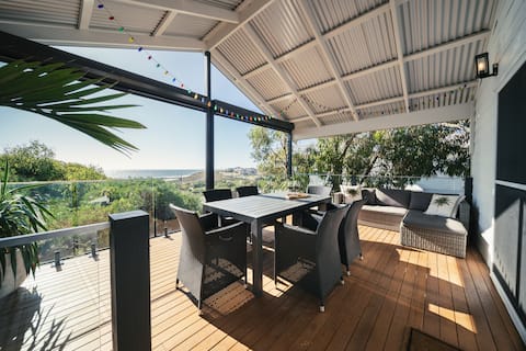 Top Airbnb: Beach View Bliss~Stunning sunsets.King bed.Netflix in Aldinga Beach