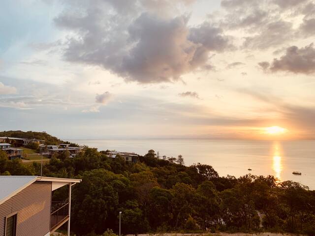 Moreton Magnificent Views