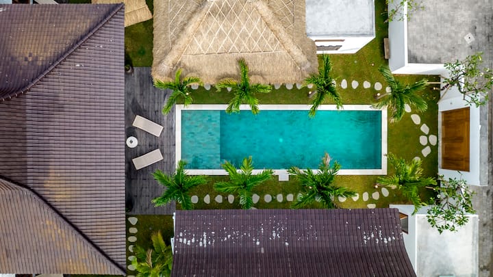 Heaven 5 Br Pool Villa Seminyak Near The Beach - 세미냑