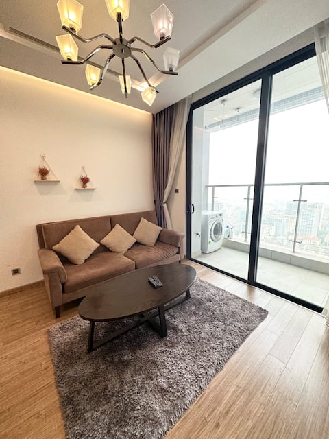 High floor Metropolis apartment