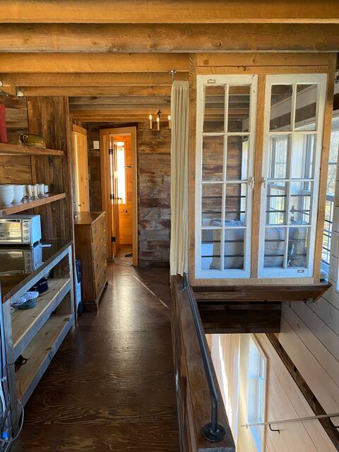 bright serene + spacious barn @barn and bike