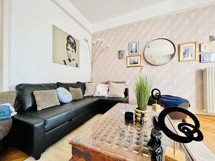 pohodlná rozkladacia pohovka ponúka pokojný kútik 