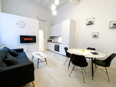 [Pavia] - Exclusive apartment in the city center
