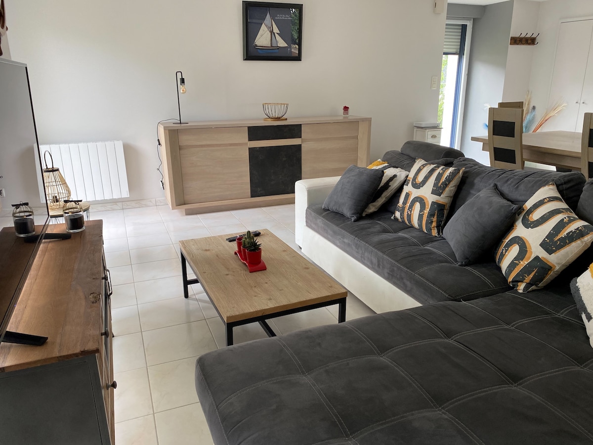 Top Airbnb: House 6 people, Gulf view in Sarzeau