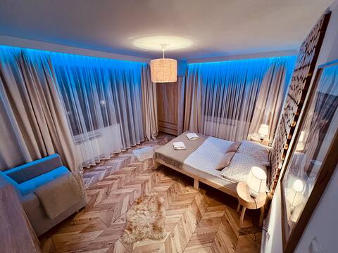 Luxury 7 bedroom home with observation deck
