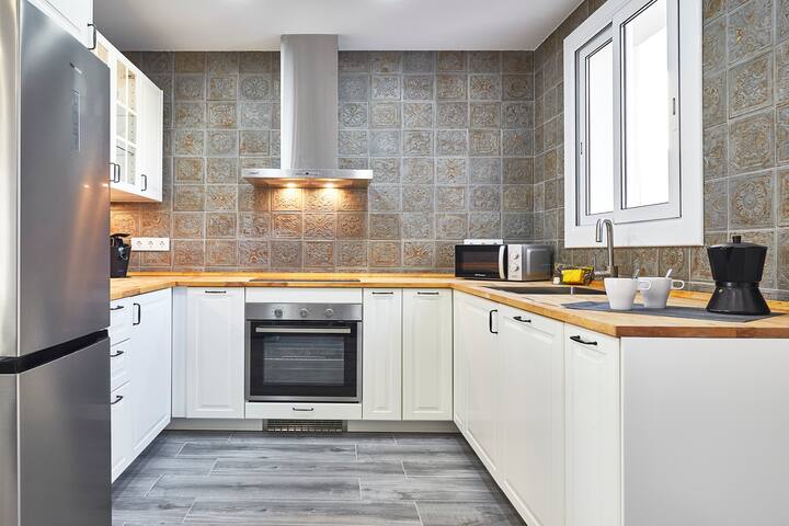 BBarcelona FIRA V Superior Flat gallery image 2