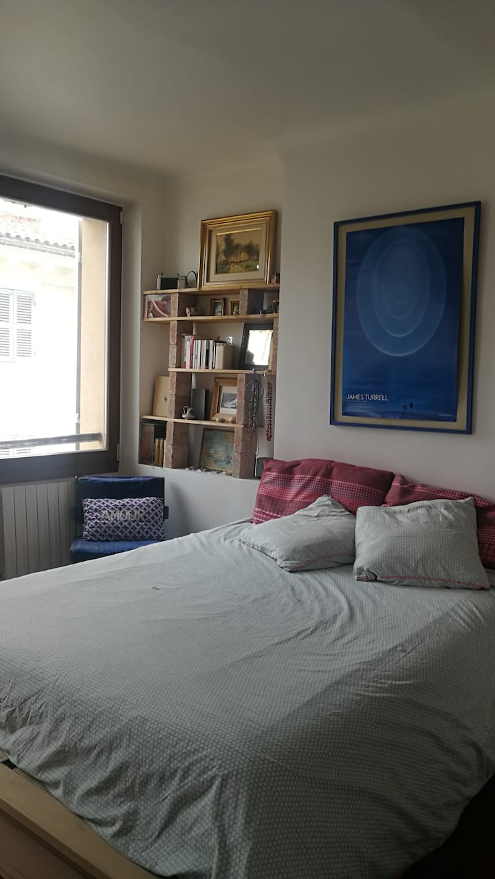 غرفة النوم 2