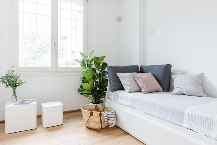 Спалня с 2 отделни легла