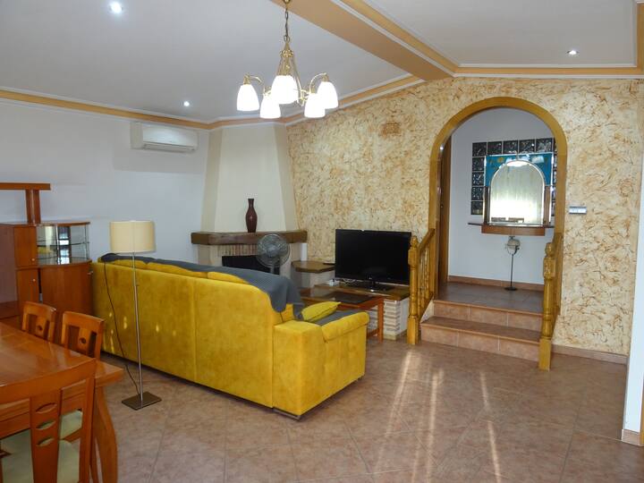 Villa Mónica - Granja de Rocamora