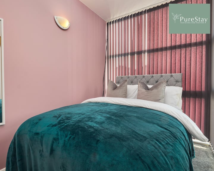 Dormitorio en PureStay Short Lets & Alojamiento con servicios