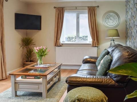 Popular Airbnb listing: Holiday lodge in Beaumaris, Anglesey in Ynys Môn / Isle Of Anglesey