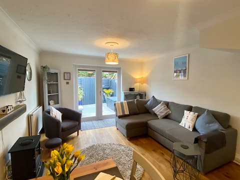 Top Airbnb: Homely Seaside Stay in Babbacombe in Torbay