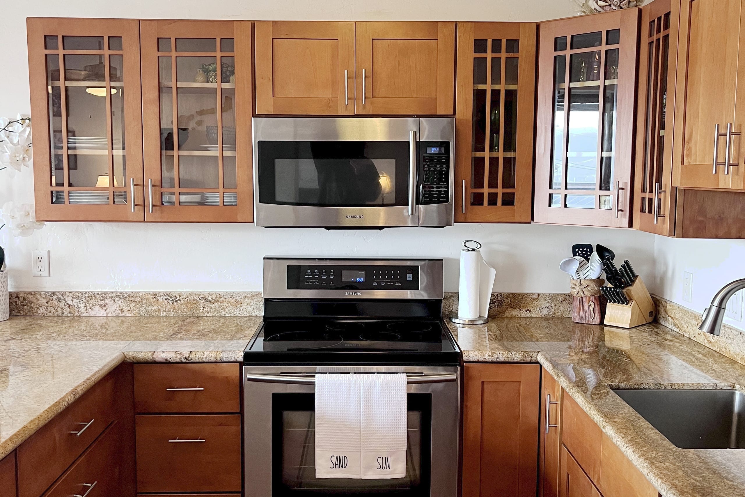 Condo in Kihei · ★4.94 · 2 bedrooms · 4 beds · 1 private bath - Image 16