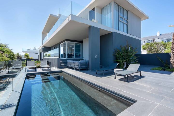 Solstice, a stone’s throw from Long Beach gallery image 2