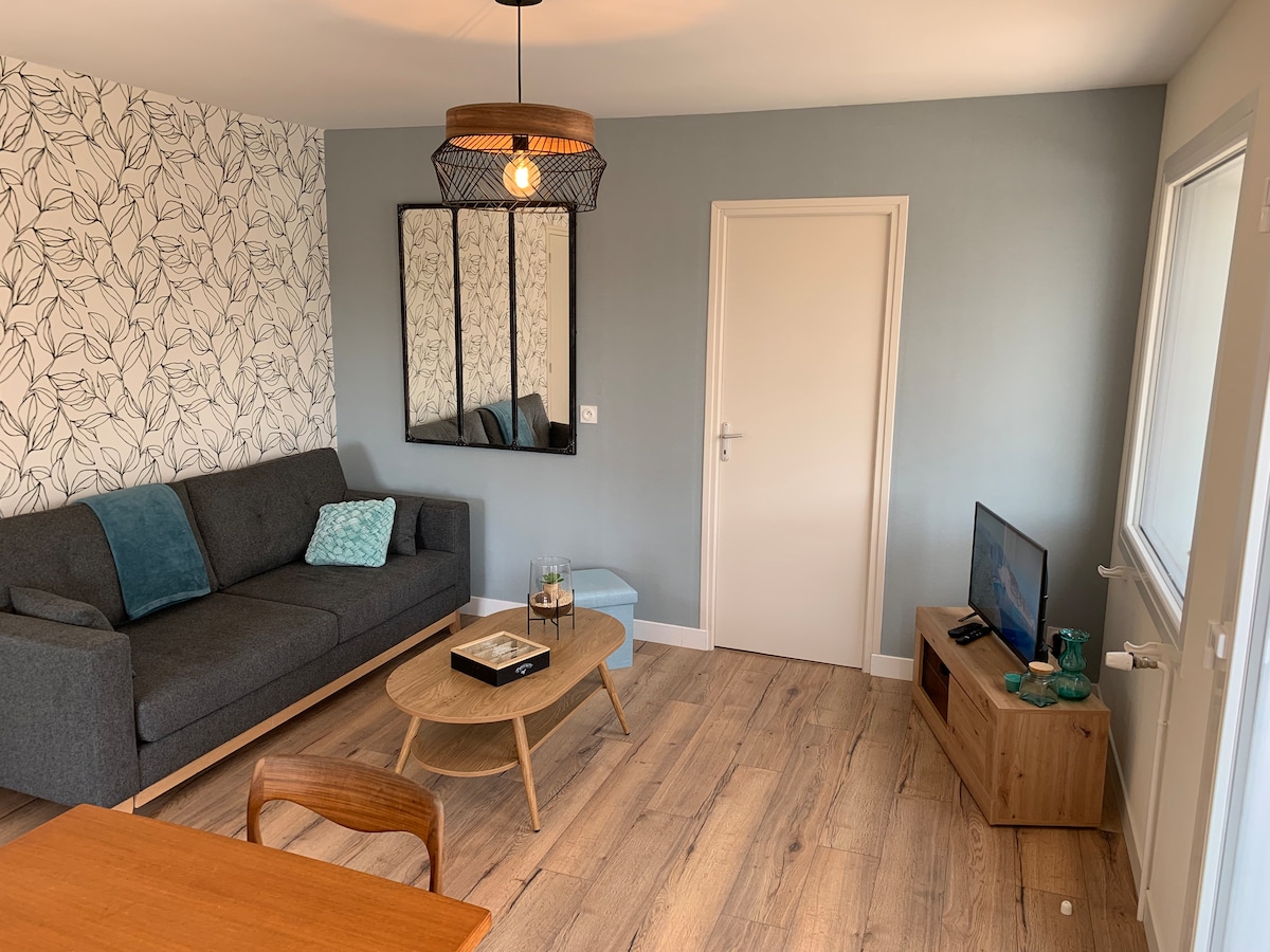 Popular Airbnb listing: House 5 min walk to the beach in Agon Coutainville