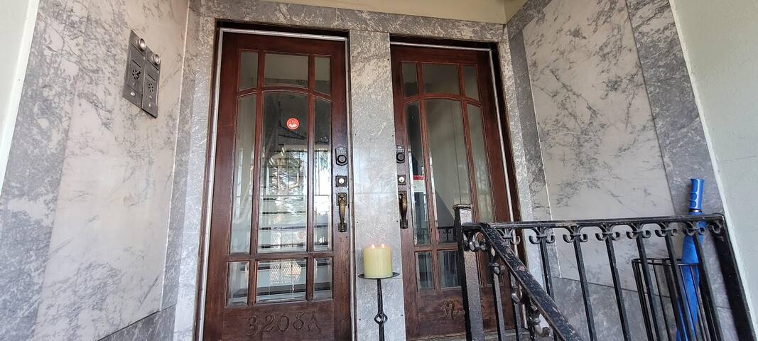 Perfect Corp 4BR 5Bed Victorian – Safe &Convenient gallery image 5