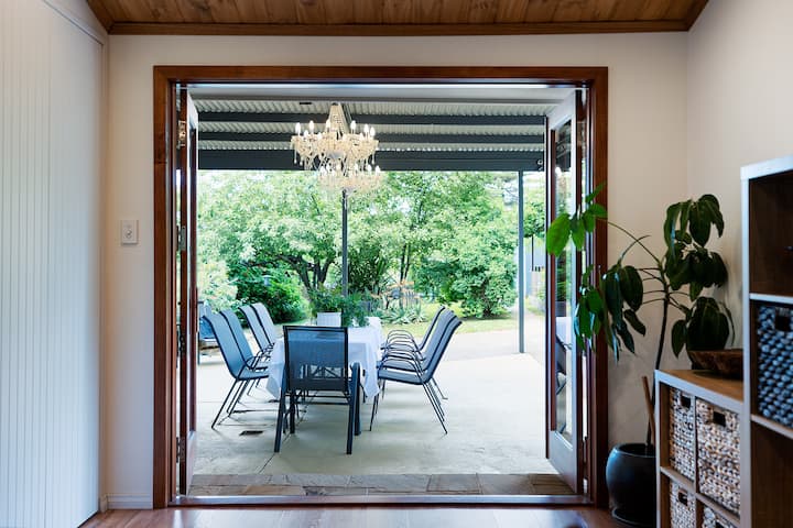Spacious Castlemaine Garden Home
