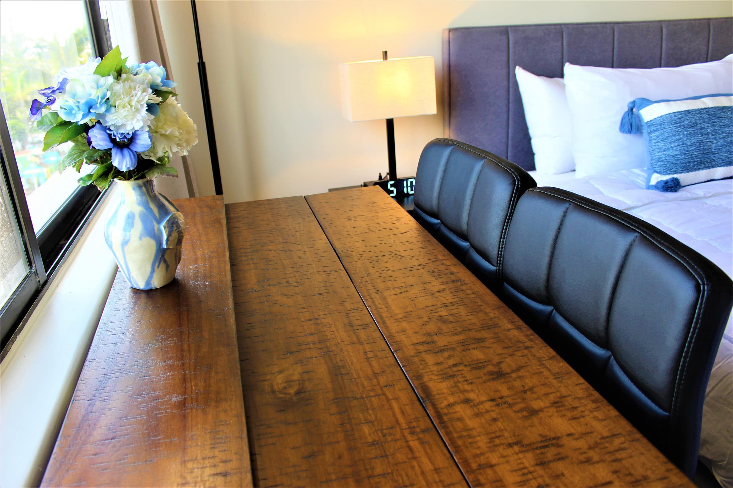 Condo in Honolulu · ★4.92 · Studio · 1 bed · 1 bath - Image 11