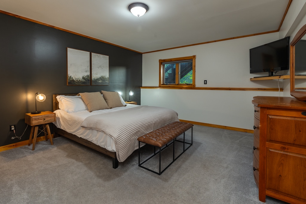 Slaapkamer op de benedenverdieping - kingsize bed