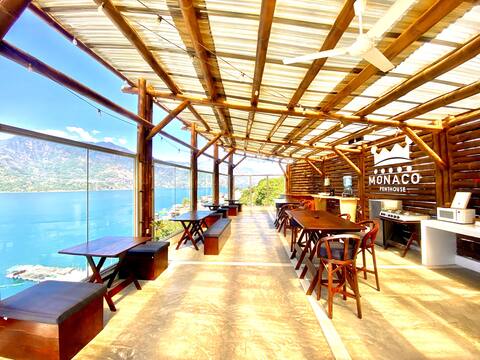 Monaco Penthouse and Rooftop