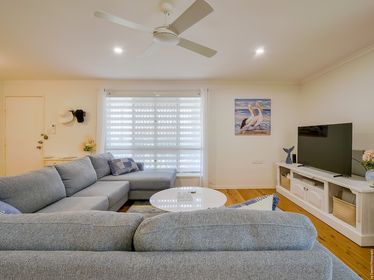 Successful Airbnb property: Relaxing Coastal Cottage in Urangan