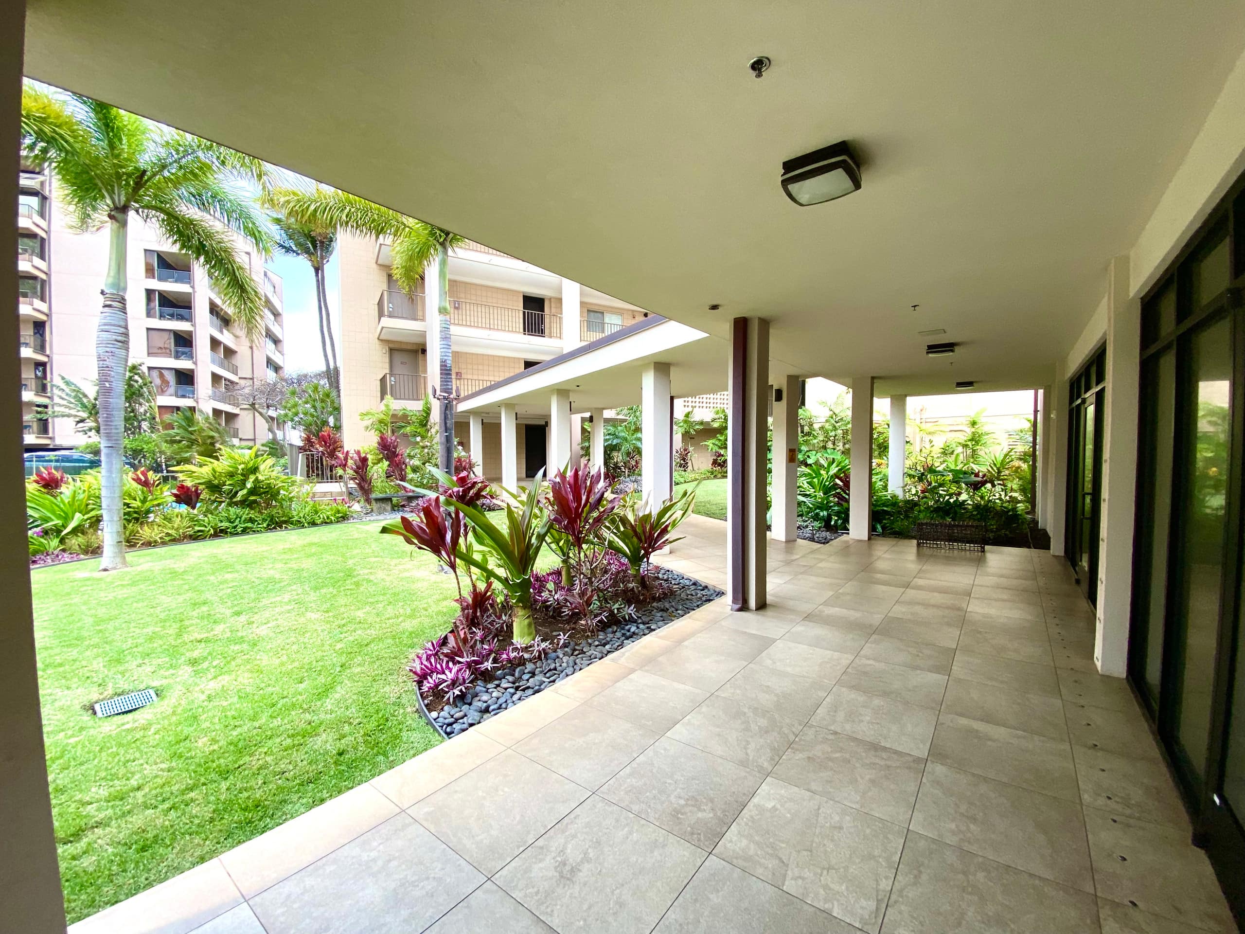 Condo in Lahaina · ★4.88 · 2 bedrooms · 3 beds · 2 shared baths - Image 23
