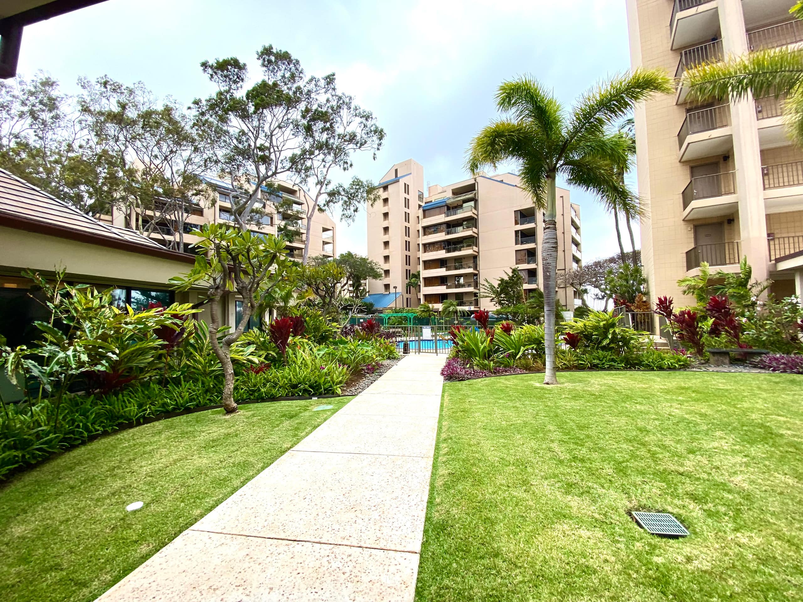Condo in Lahaina · ★4.88 · 2 bedrooms · 3 beds · 2 shared baths - Image 22