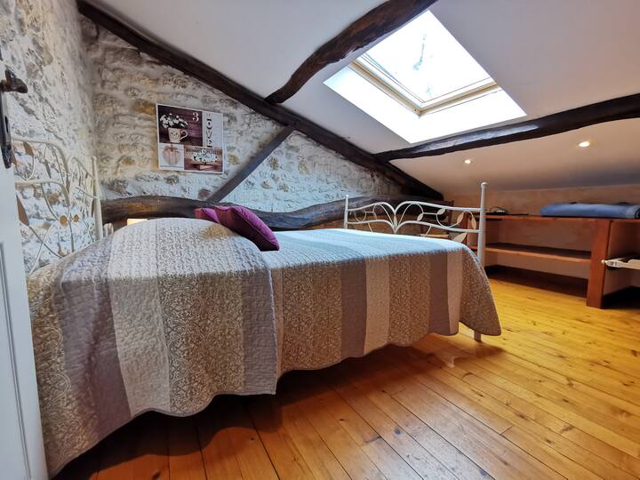 غرفة النوم 2