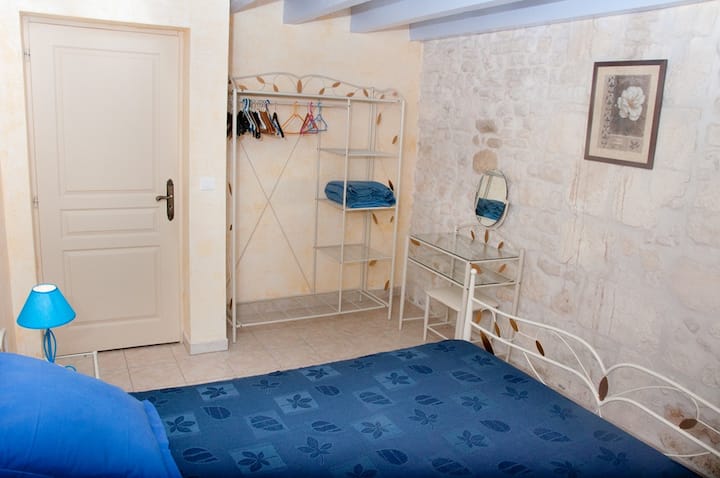 غرفة النوم 1