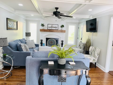 Superb 4BR/Suite - Airport, World Cup, Arrowhead