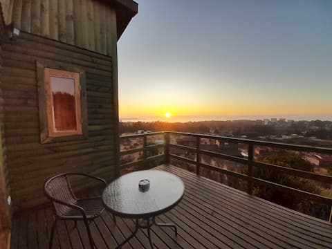 Cabin with a beautiful view of Mirasol