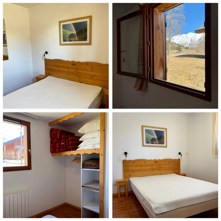 RDC - Chambre 1 : Lit double (140x200) avec dressing - Les lits ne sont pas bordés par un encadrement 