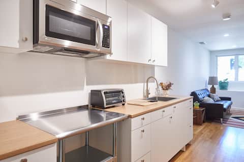 Successful Airbnb property: Clean and spacious Outer Sunset getaway in Outer Sunset